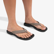 Load image into Gallery viewer, OLUKAI OHANA WARM TAUPE