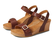 Load image into Gallery viewer, AETREX LEXA WEDGE WALNUT
