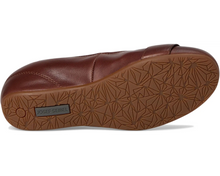 Load image into Gallery viewer, JOSEF SEIBEL FLORINA 04 COGNAC