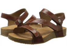 Load image into Gallery viewer, JOSEF SEIBEL TONGA 25 CAMEL