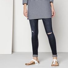 Load image into Gallery viewer, BIRKENSTOCK GIZEH WHITE BIRKO-FLOR