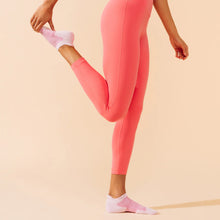 Load image into Gallery viewer, FEETURES HIGH PERFORMANCE MAX CUSHION NO SHOW TAB STRAWBERRY MILK