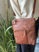 Load image into Gallery viewer, MILO 097 DUNEDIN CROSSBODY COGNAC