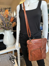 Load image into Gallery viewer, MILO 097 DUNEDIN CROSSBODY COGNAC