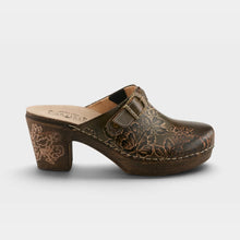 Load image into Gallery viewer, L'ARTISTE BY SPRING STEP CALLIROE CLOG OLIVE MULTI