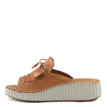 Load image into Gallery viewer, SPRING STEP NEVELLE CAMEL LEATHER