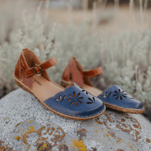 Load image into Gallery viewer, JOSEF SEIBEL ROSALIE 04 SHARK (CLEARANCE FINAL SALE)