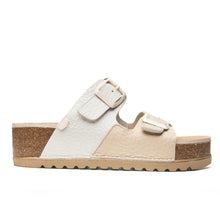 Load image into Gallery viewer, Seattle 1107 Beige On Foot