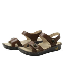 Load image into Gallery viewer, Vienna Marrone Sandal Alegria