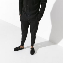 Load image into Gallery viewer, BIRKENSTOCK BOSTON BLACK SUEDE LEATHER