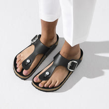 Load image into Gallery viewer, BIRKENSTOCK GIZEH BIG BUCKLE BLACK OILED LEATHER