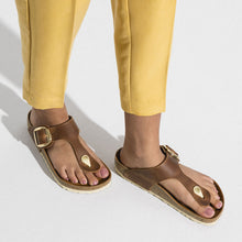Load image into Gallery viewer, BIRKENSTOCK GIZEH BIG BUCKLE COGNAC OILED LEATHER