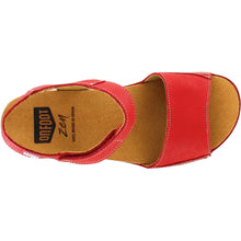 Load image into Gallery viewer, ON FOOT 203 PLATFORM SANDAL RED