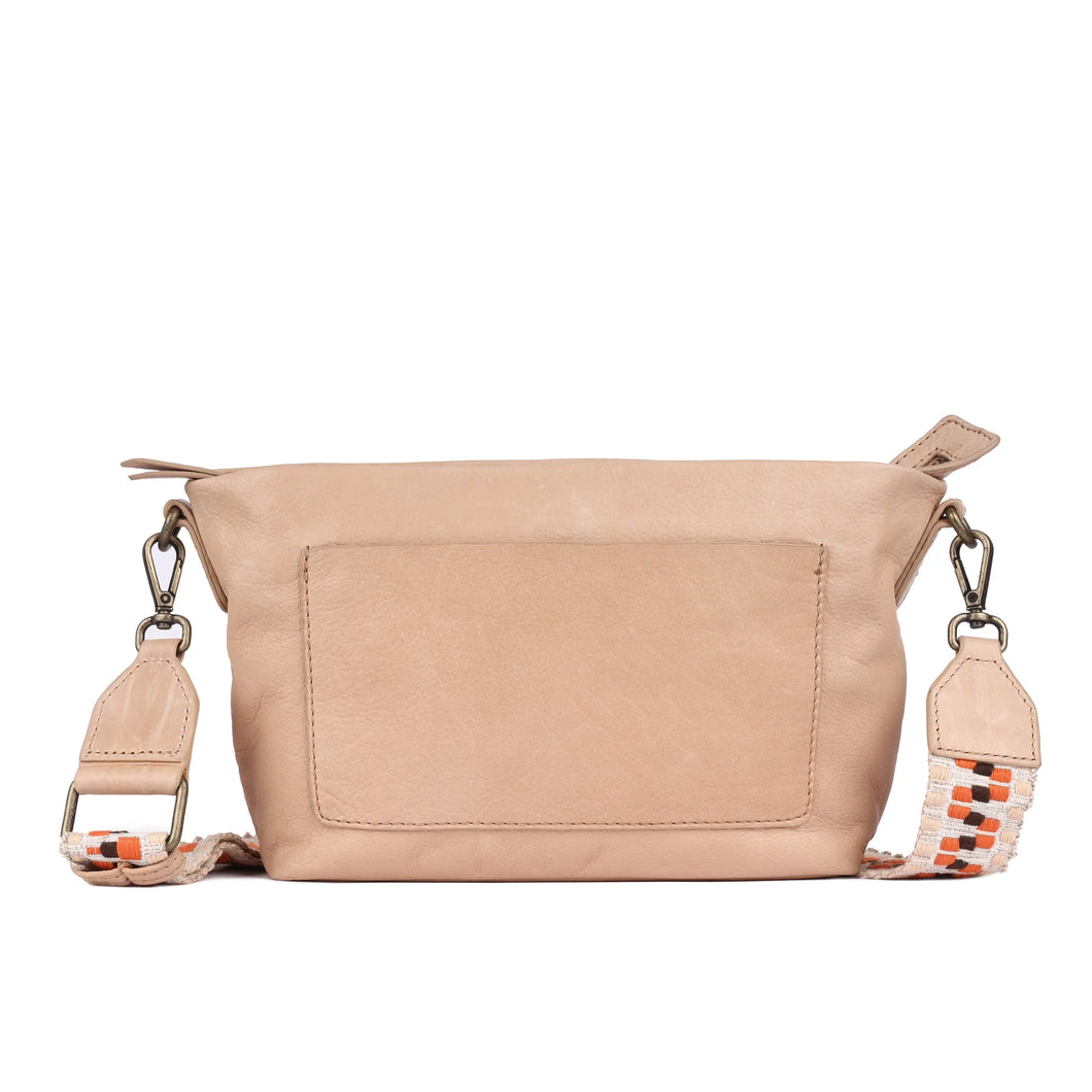 LATICO AQUARIUS CROSSBODY CAMEL