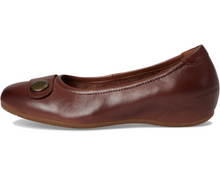 Load image into Gallery viewer, JOSEF SEIBEL FLORINA 04 COGNAC
