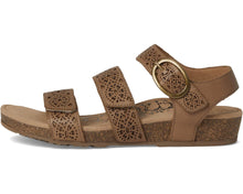 Load image into Gallery viewer, AETREX LILLY CUTOUT TAUPE
