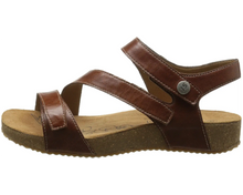 Load image into Gallery viewer, JOSEF SEIBEL TONGA 25 CAMEL
