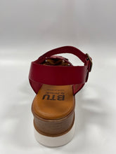 Load image into Gallery viewer, BTU CAMILIA WEDGE SANDAL ROJO (50% OFF FINAL SALE)
