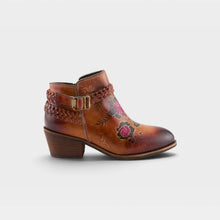 Load image into Gallery viewer, L'ARTISTE BY SPRING STEP ACROSS LOW BOOT CAMEL MULTI
