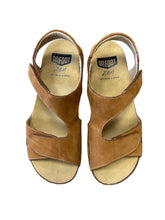 Load image into Gallery viewer, ON FOOT 255 CYNARA TABA NUBUCK
