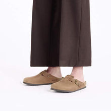 Load image into Gallery viewer, BIRKENSTOCK BOSTON COGNAC NARROW

