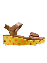 Load image into Gallery viewer, ARA ROSEPETAL COGNAC
