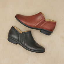 Load image into Gallery viewer, DANSKO CHERYL RUSSET
