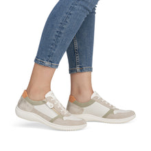 Load image into Gallery viewer, REMONTE LOUANN 06 OFF WHITE MULTI
