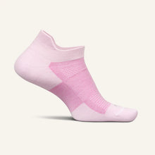 Load image into Gallery viewer, FEETURES HIGH PERFORMANCE ULTRA LIGHT NO SHOW TAB STRAWBERRY MILK
