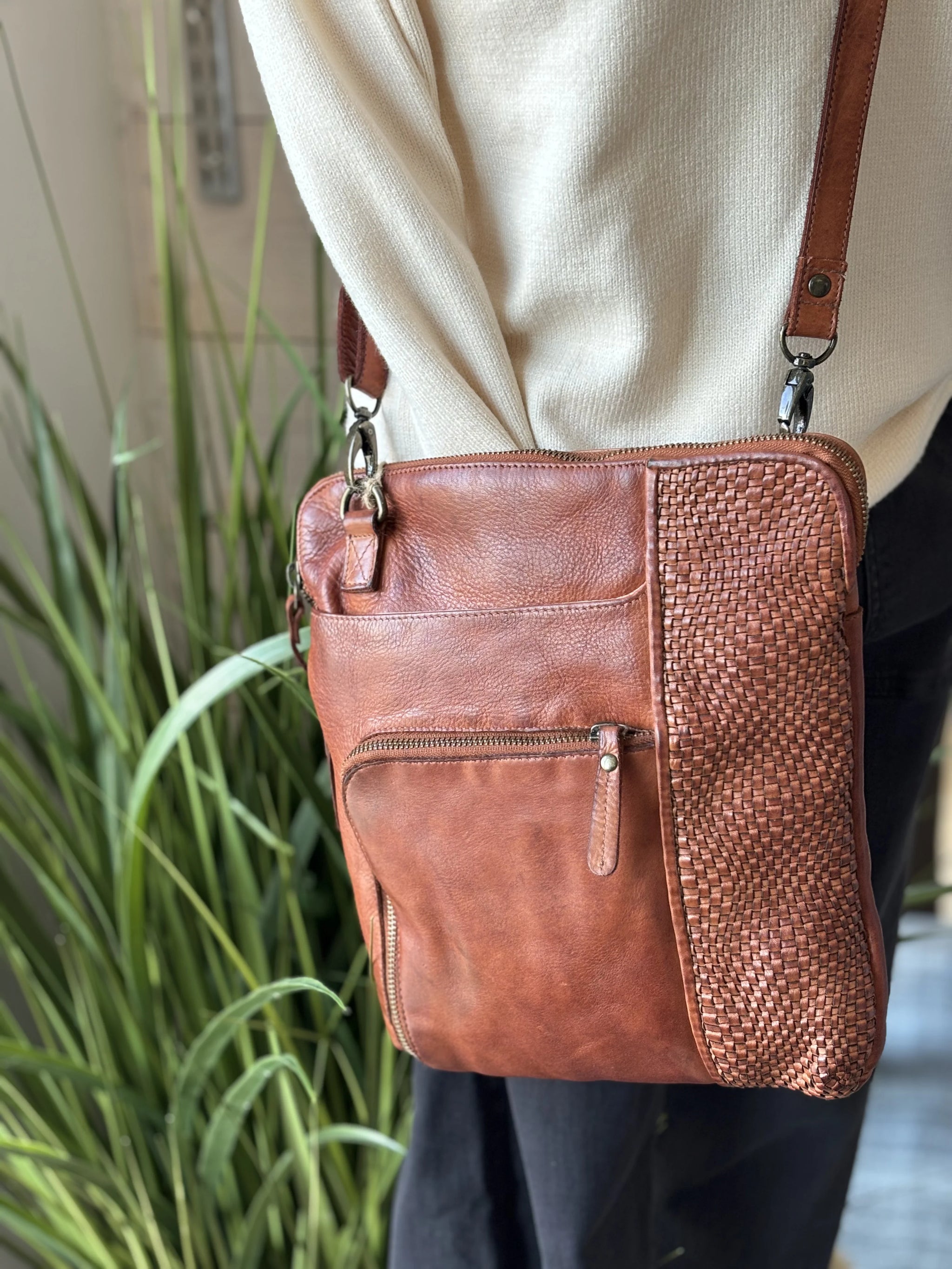 CROSSBODY – The Shoe Mill