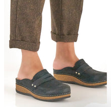 Load image into Gallery viewer, DANSKO MAGGY BLACK

