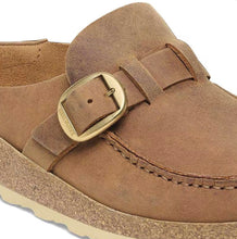 Load image into Gallery viewer, BIRKENSTOCK BUCKLEY CLOG COGNAC OILED LEATHER
