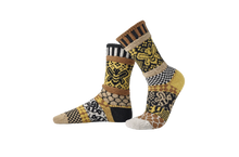 Load image into Gallery viewer, SOLMATE CREW SOCKS HONEY BEE
