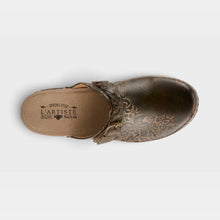 Load image into Gallery viewer, L'ARTISTE BY SPRING STEP CALLIROE CLOG OLIVE MULTI
