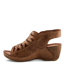 Load image into Gallery viewer, SPRING STEP INOCENCIA BROWN
