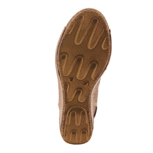 Load image into Gallery viewer, SPRING STEP INOCENCIA BROWN
