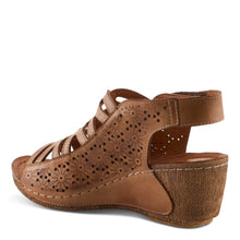 Load image into Gallery viewer, SPRING STEP INOCENCIA BROWN
