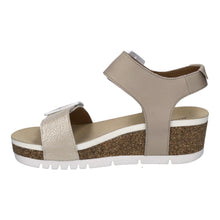 Load image into Gallery viewer, JOSEF SEIBEL QUINN 02 WEDGES CREME
