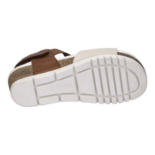 Load image into Gallery viewer, JOSEF SEIBEL QUINN 09 WEDGE CREME
