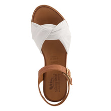 Load image into Gallery viewer, SPRING STEP NIHIRA WHITE
