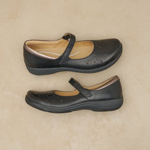 Load image into Gallery viewer, DANSKO STACY MARY JANE BLACK
