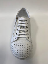 Load image into Gallery viewer, GELATO TARDECK PERFORATED SNEAKER WHITE
